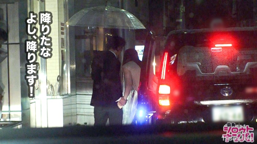 300MAAN-492 严格×美女上司×堕落美药！她通常有一种命令的语气。我受不了在出租车里张开双腿自慰！不介意冲进3P吸姬○！嘴巴和魔晃同时被操，痛得晕过去！最后连发两张颜射我很满意【要不要跟上班的妹子来个美药？ 03~美丽的FP要和姬婆连呼一起直播了！ ！缠绕~】-视频截图-13