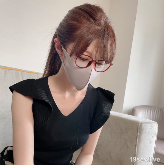 fc2-ppv 2235300 【喜欢正妹的女色正妹】大学职员正妹（27岁）可爱度100亿！ Kami Miyu 在酒店的秘密会议。多次在热身中向男性大学生射精 个人射击{-视频截图-7