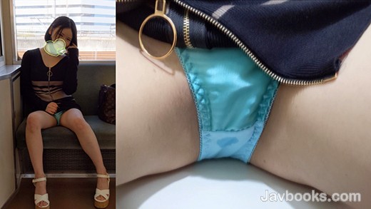 fc2-ppv 2340959 在火车上暴露内裤 角质姐姐用她的污迹内衣挑衅你 {-视频截图-2