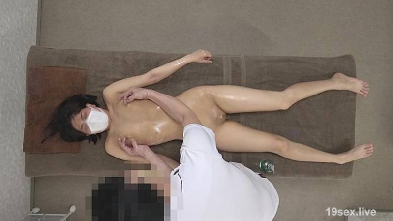 fc2-ppv 4518464 *一半价格到8月26日！[没有/主要部分Mufufu]苗条的美丽女性在害羞的商店里僵硬的身体被色情按摩完全放松，并张开欲望！握住鸡巴，连接您的手，连接您的情人，并在女牛仔上享受SP！呢{-视频截图-3