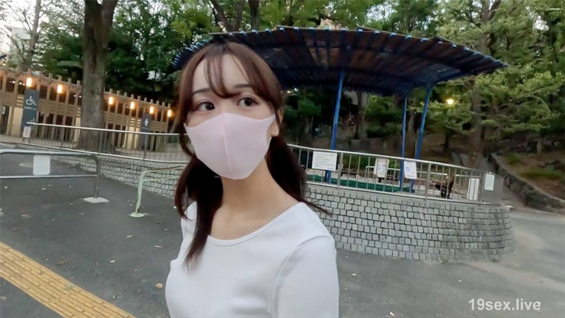 fc2-ppv 4559140 FC2的最高水平，真正的艺人，电影领先的女演员，主演的舞台，很多时候，跑道模特首次亮相，超大的街角视觉CM，第461人的拍摄，个人拍摄原创作品{-视频截图-3