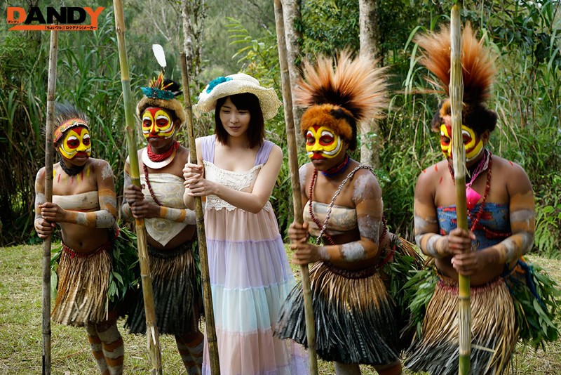 AVOP-108 《荒野国度》2015橘花音在地球最后的未开发区域，生活了五万年不变的原住民被一步步传授日本情色文化，被活活操-视频截图-7