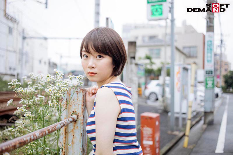 EMOIS-011 DVD 3rd 火辣主动双捷径美女渡边真央(19) 乖乖的入濑地牢 初次解禁(节假日)！ ？肥皂及其他-视频截图-2