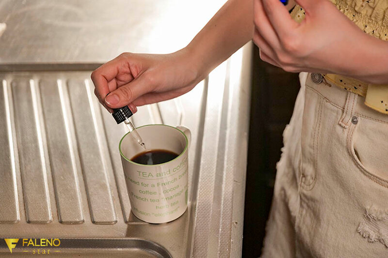 FSDSS-453 太爱哥哥的姐姐被春药勾引 乱伦的兄妹趁着父母不在 夏树凛-视频截图-3