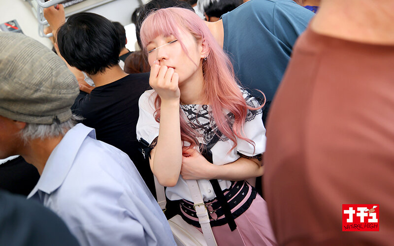 NHDTC-024 迷你裙裸露的腿感到羞耻8。翻转短裙，从后面做！-视频截图-2