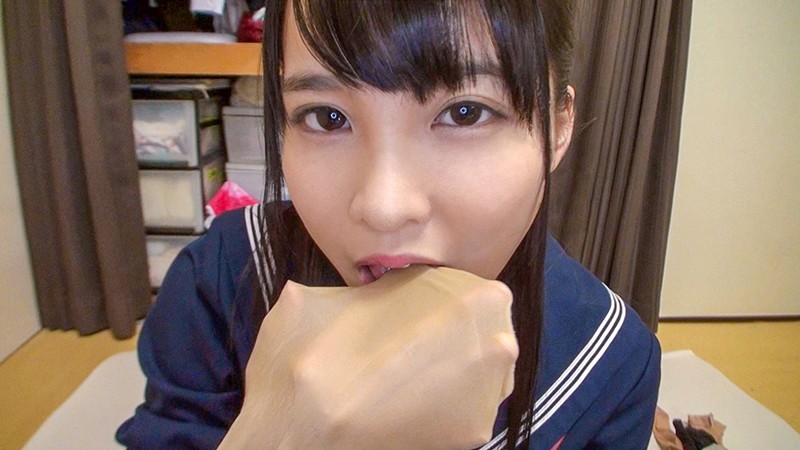 OKP-043 神圣连裤袜葵Kururugi 品尝从脚底到脚趾包裹制服萝莉美少女美腿的生连裤袜！面部坐姿、足交，有时在阴道射精期间对臀部进行颜射，随心所欲！享受发情期女性的变态训练高潮戏的恋物癖AV-视频截图-5