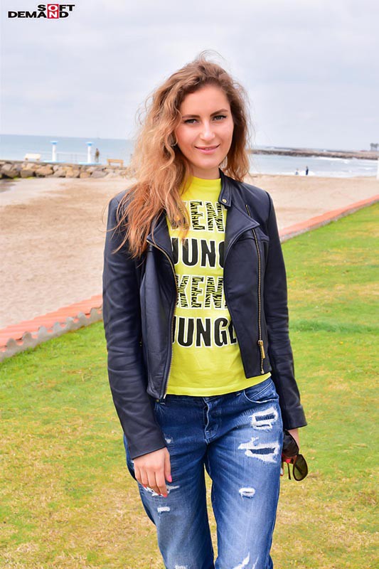 SDMM-049 欧洲魔镜号巴士7 可爱清纯欧洲正版素人喜欢日本人的正妹严选-视频截图-1