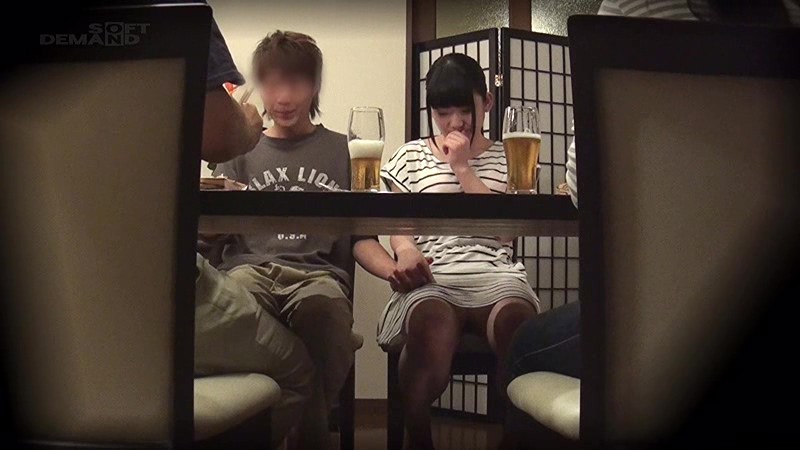 SDMU-332 每靠近 10 厘米，奖金将增加 10,000 日元！ “在不被父母发现的情况下，你可以在做爱时走近多远？ 】 三对好朋友在家偷偷挑战！乱伦鸡比赛！ ！-视频截图-6