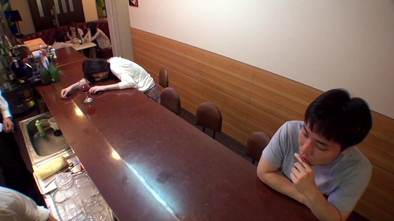 SW-196 一个喝醉的女人把我误认为是她的男朋友，让我操她-视频截图-3