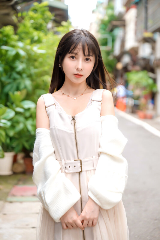 WSA-001 新来的世界著名的美丽女孩AV首次亮相亚洲奇迹Tiny-视频截图-1