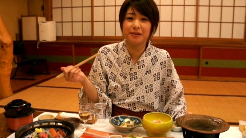 DV-1366 只盯着你看～和同学的过夜约会～川上七海-视频截图-12