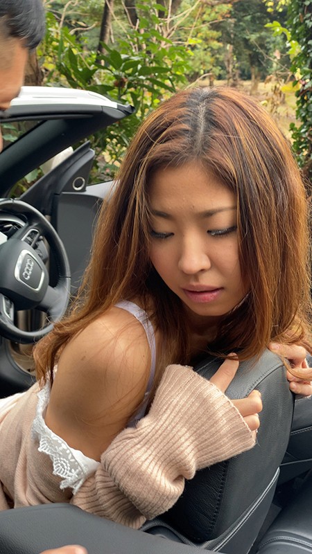 DHT-257 敞篷车性欲 Shirane Sato 23 岁-视频截图-1