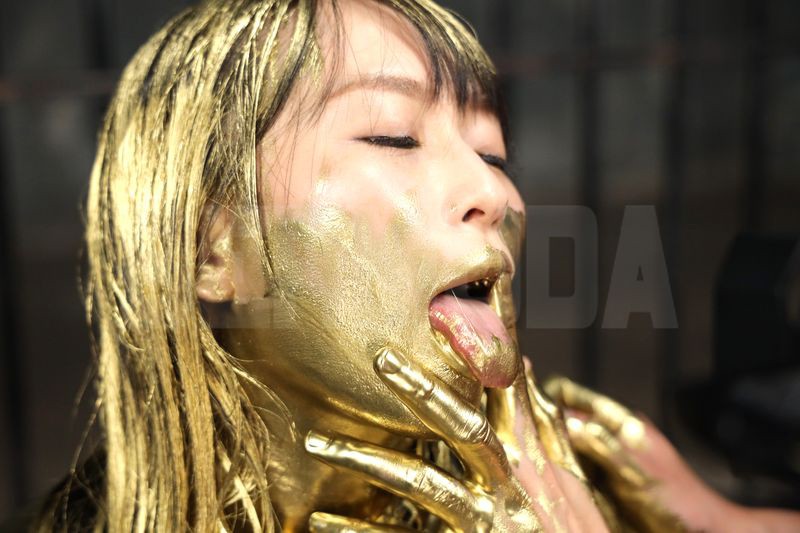 BGG-002 金粉母乳奴隶 羽月希-视频截图-3