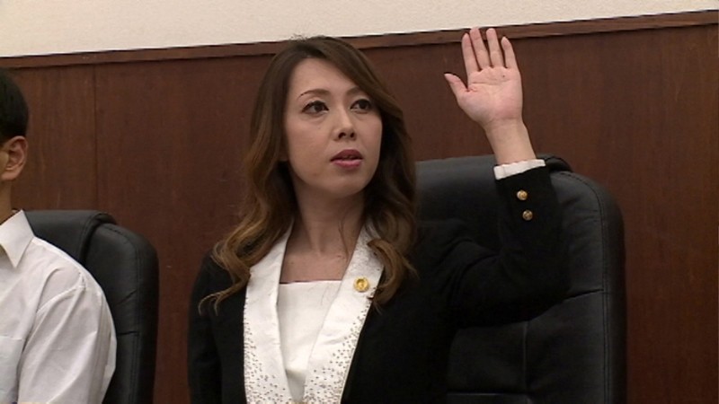 CESD-102 Lawyer Lawyer 我们以合理的价格接受离婚律师和刑事案件。风间由美，女人的肉体诱惑秘术，从任何恶毒对手手中夺取胜利-视频截图-4