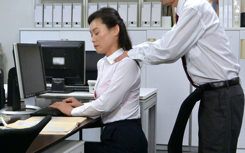 DBNK-033 无意中的旋转鞭子制服和连裤袜的勃起！如果做好性骚扰准备处置，妻子会叹息吗？呢4小时-视频截图-2