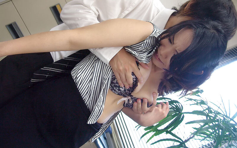 ERDM-139 对下属严格的女老板的反击性骚扰！将精子释放给成熟的女人！4小时-视频截图-8