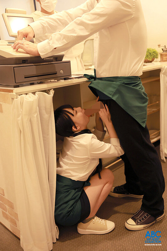 FOCS-243 一个狡猾，可爱，美丽的咖啡馆员工引诱了她的理由，因为她凝视着她的乳头而惊呆了！极生气的新闻奶油事件Minami Hinano-视频截图-6