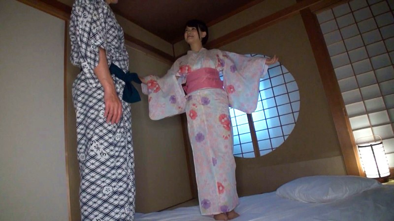 FSRE-015 乖乖的外露温泉～扰乱浴衣的变态美乳少女～白崎葵【修复版】-视频截图-9