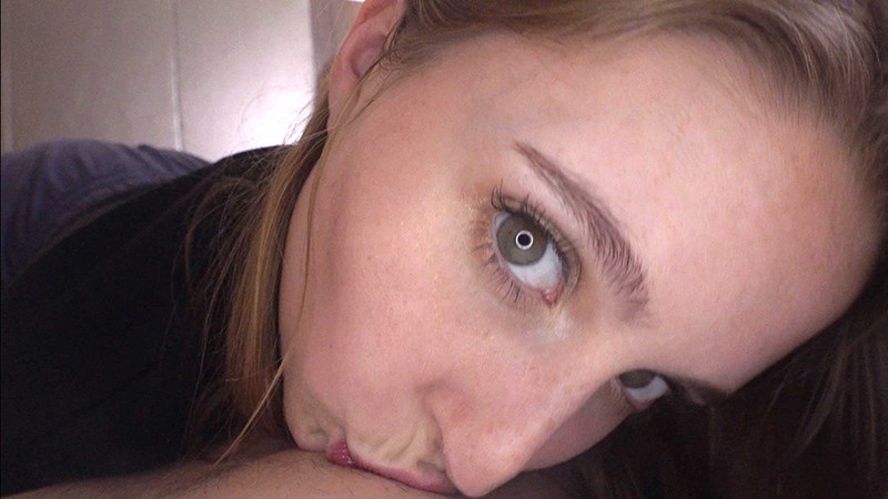 HIKR-155 热爱滑板的留学生在洛杉矶被搭讪被日本中年男人问到脸红迷糊AV外貌Rainy（21岁）-视频截图-7