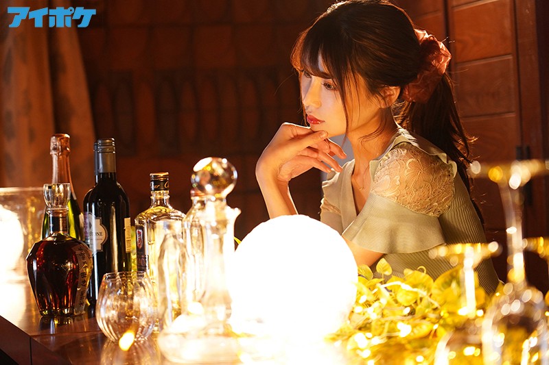 IPIT-019 普通人进不去的会员休息室被提名的高级治愈系美女 接触不到的小姐 高岭花 星谷瞳AV出道-视频截图-6