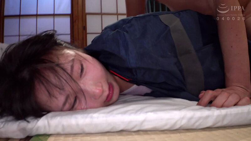 KSJK-015 -Hole in Bag- [140cm] 单亲波士顿包女儿 Kana Yura-视频截图-15