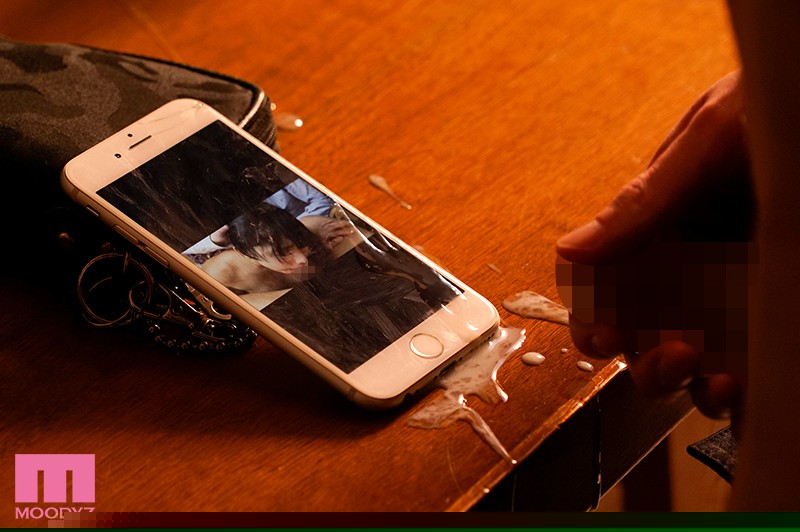 MIAE-243 当帮助我的童年朋友被恶霸操时，高杉真理勃起-视频截图-1