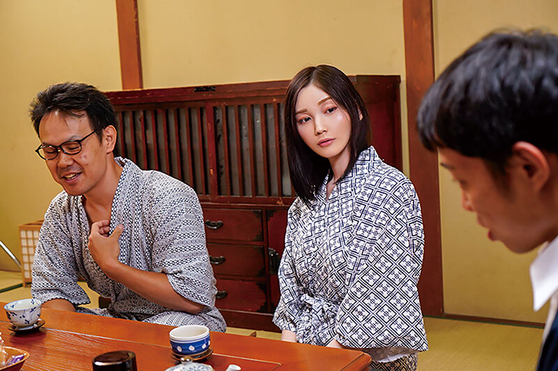 NGOD-239 在我家庭旅行中，我的妻子本田本田太鱿鱼了，以至于大公鸡在一次家庭旅行中令人不愉快-视频截图-2