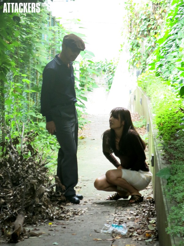 RBD-650 性骚扰电影院 8 在这样的地方......但如果我是......！夏目最春-视频截图-3