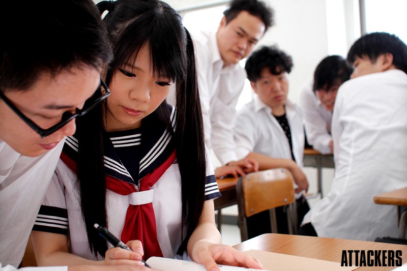 RBD-741 无辜的女学生害羞排便 3 Kanon Kuga-视频截图-8