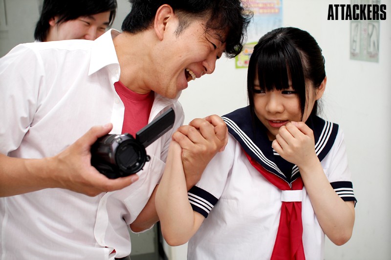 RBD-741 无辜的女学生害羞排便 3 Kanon Kuga-视频截图-9