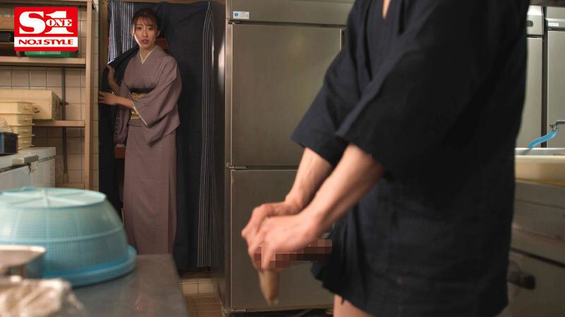 SSIS-528 被兼职恐怖分子打成肉棒自慰堕落的美女房东星宫市香-视频截图-4